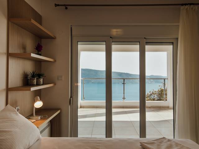 slaapkamer met balkon