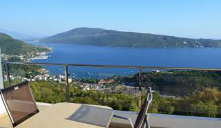 Vista Residence Special